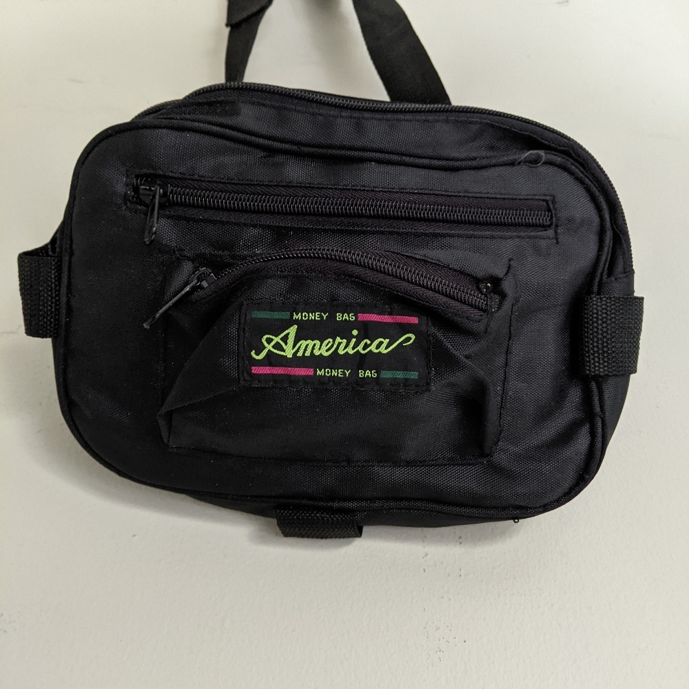 AMERICA "MONEY BAG"